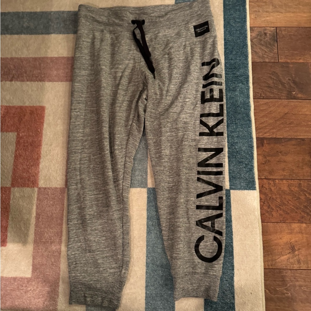 NWOT Calvin Klein joggers